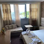 Kamenec Готель