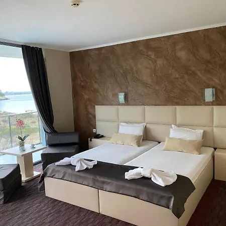 каменец 4*