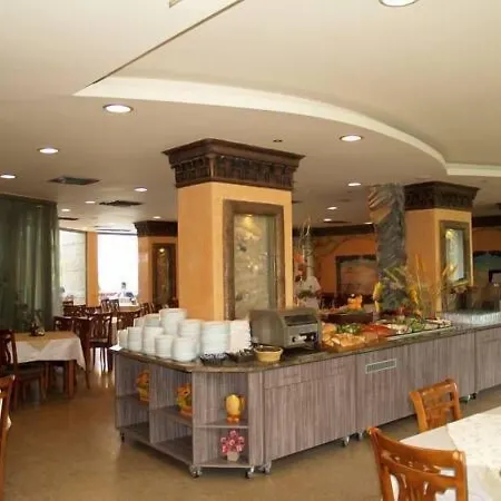 Хотел каменец 4*