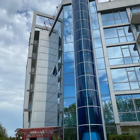 Хотел каменец Китен
